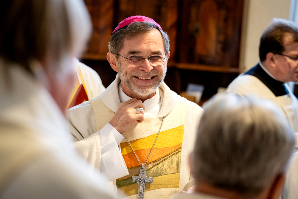 Erzbischof Josef Grünwidl im Gespräch